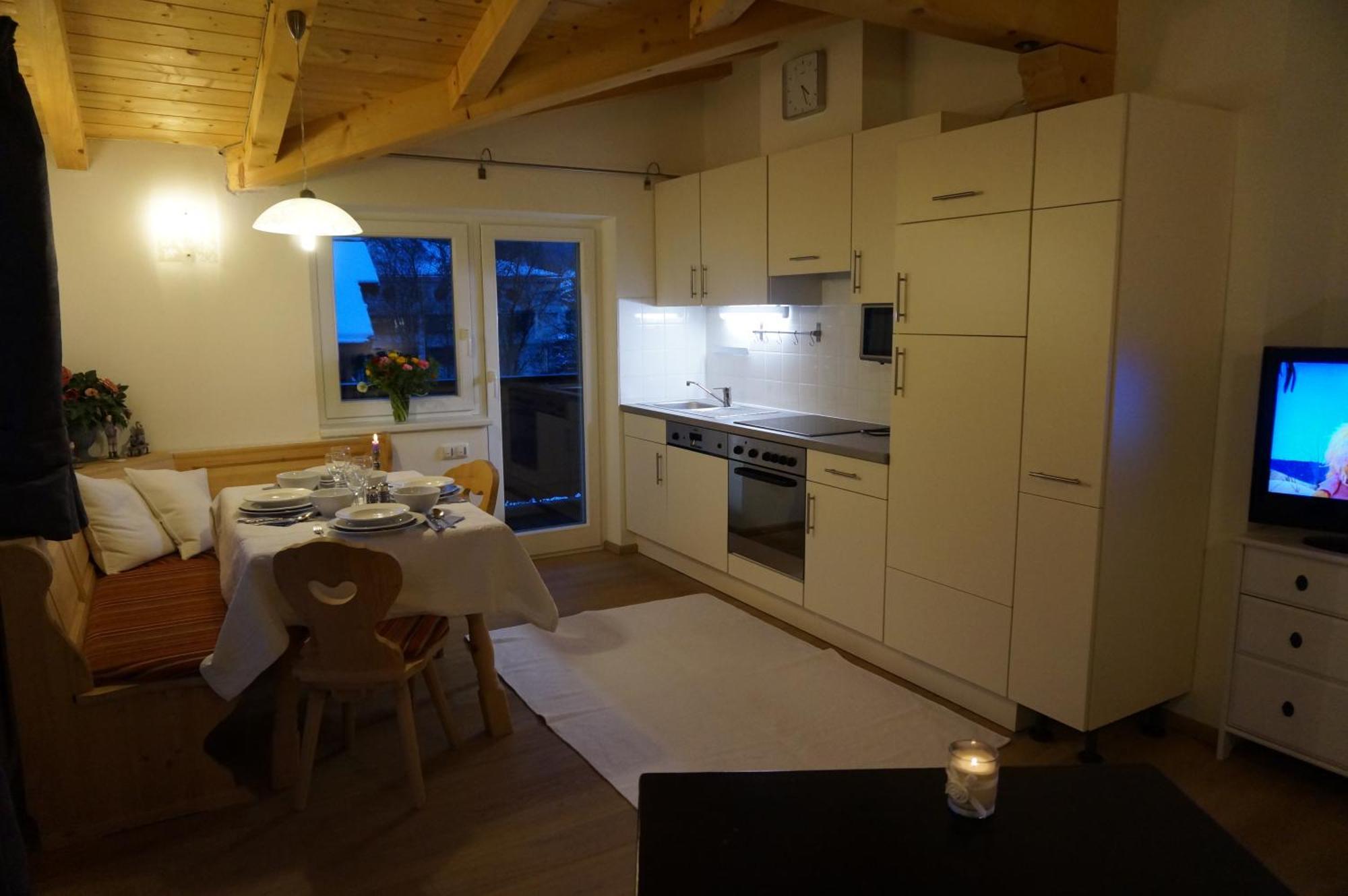 Haus Senoner Bed & Breakfast Kitzbühel Oda fotoğraf