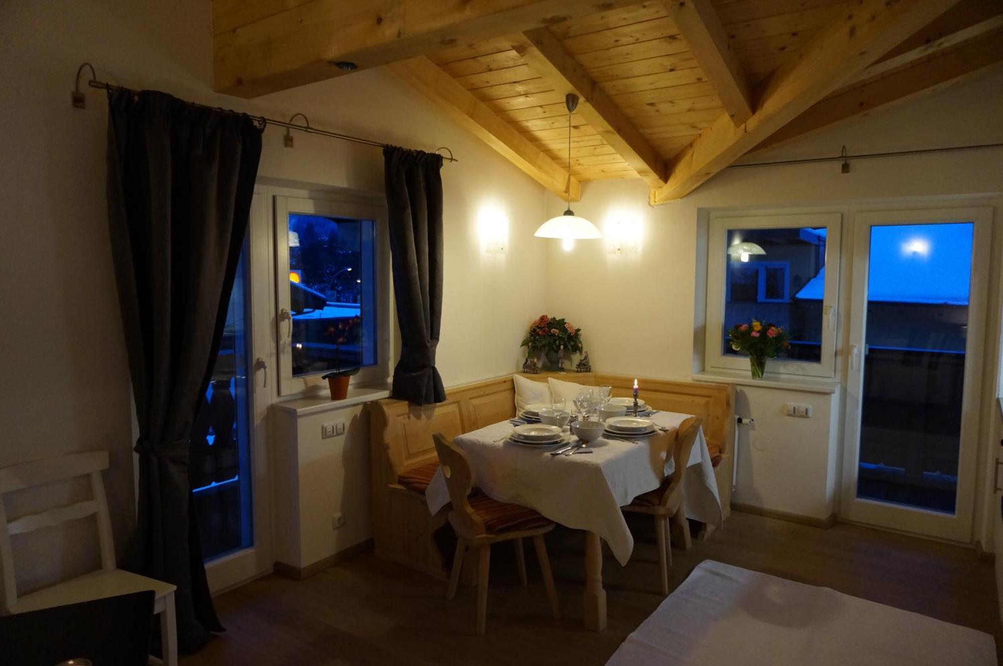 Haus Senoner Bed & Breakfast Kitzbühel Oda fotoğraf