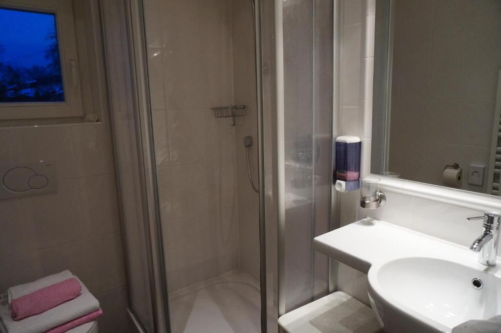 Haus Senoner Bed & Breakfast Kitzbühel Oda fotoğraf