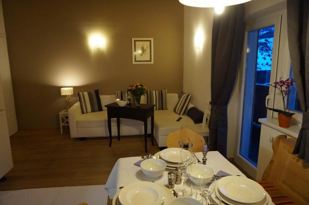 Haus Senoner Bed & Breakfast Kitzbühel Oda fotoğraf
